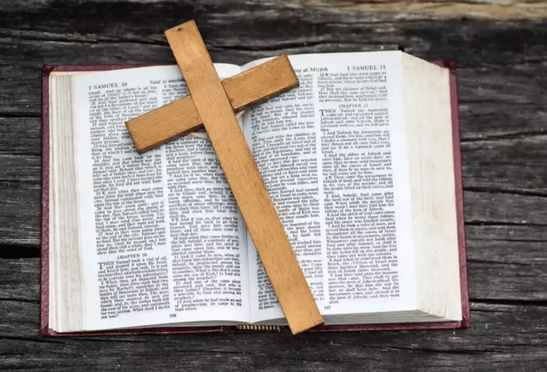 devout-christians:-understanding-god’s-gift-of-free-will-–-the-power-of-choice-in-christianity.