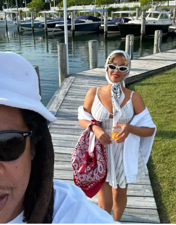 beyonce-and-jay-z’s-luxurious-summer-vacation:-love,-music,-and-family.