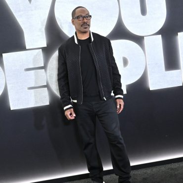 eddie-murphy-addresses-cancel-culture:-the-legend-speaks-out.
