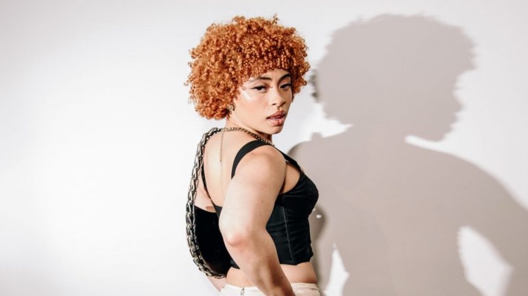 ice-spice’s-‘meh-twerk’-has-fans-online-concerned-for-the-‘phat-butt’-rapper.