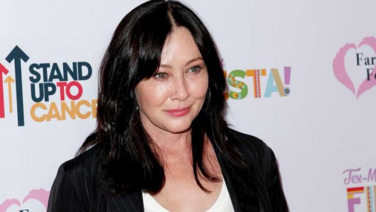 shannen-doherty,-star-of-“beverly-hills,-90210”-and-“charmed,”-dies-at-53.
