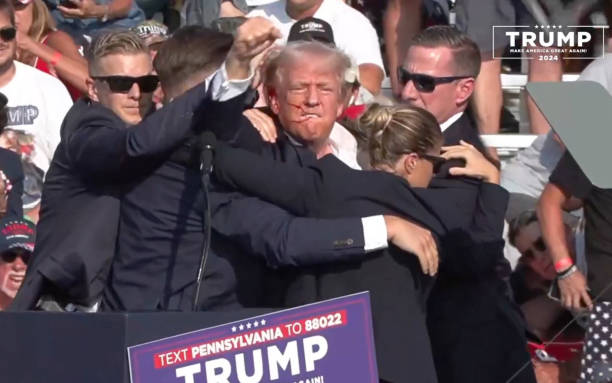 donald-trump-shot:-something-very-strange.