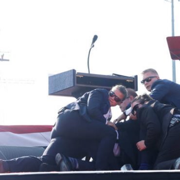 donald-trump:-analyzing-the-attempted-assassination-and-its-impact-on-national-unity.