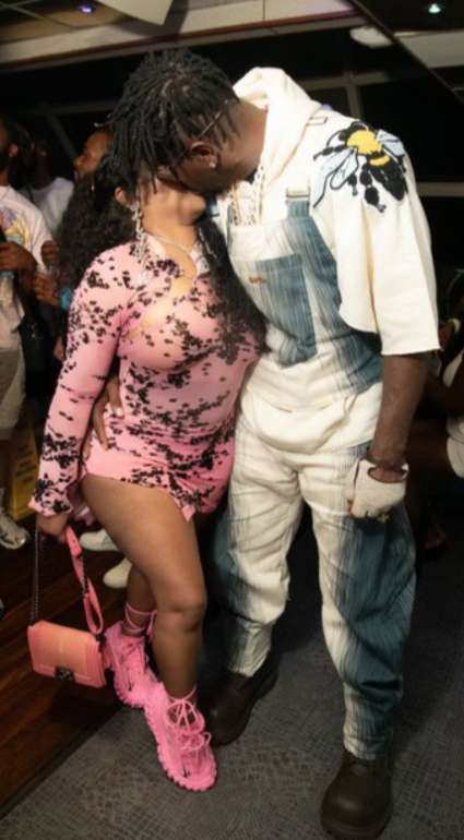lil-kim-and-antonio-brown:-a-night-of-passion-or-a-publicity-stunt?