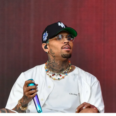 chris-brown-sued-by-four-men-for-alleged-assault:-a-deep-dive-into-his-troubled-history.