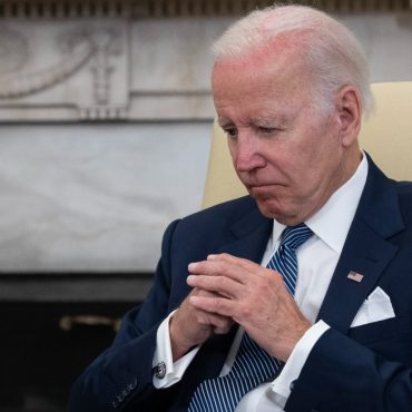 is-joe-biden’s-mental-acuity-a-threat-to-democracy?-america-at-a-crossroads.
