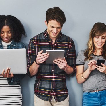 lost-in-the-screen:-rediscovering-the-art-of-human-connection-in-a-tech-obsessed-world.