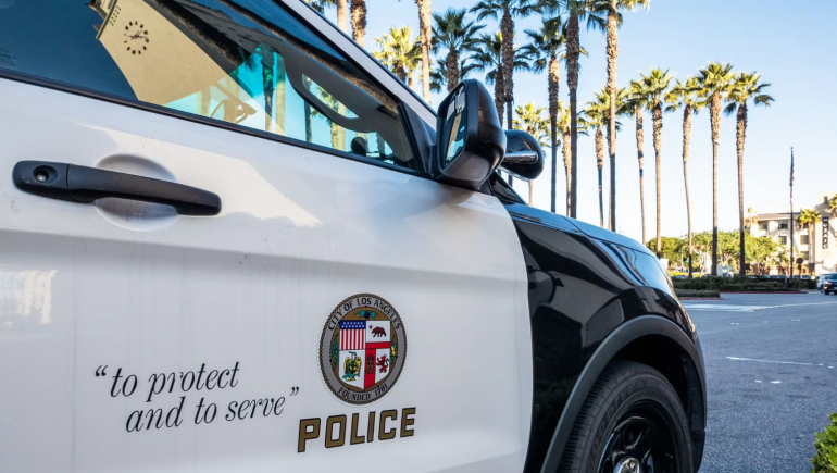 mayor-karen-bass-to-choose-new-lapd-chief:-focus-on-total-police-reform.