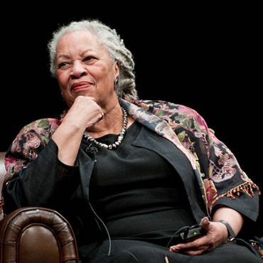 top-10-toni-morrison-books-ranked:-a-complete-guide-to-her-greatest-novels.