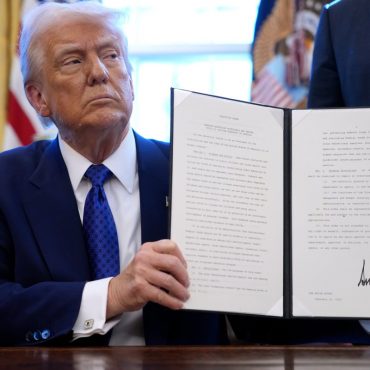 donald-trump’s-federal-workforce-purge:-a-ruthless-move-or-necessary-reform?