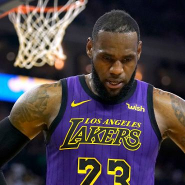 lebron-james-injury-update:-lakers-star-out-1-2-weeks-with-groin-strain.