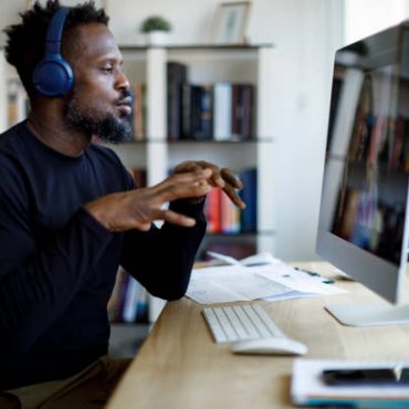 finding-community-and-comfort-in-online-chats-for-african-americans.