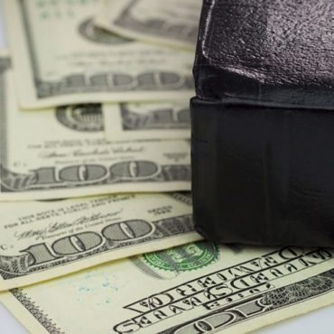 devout-christians:-grateful-or-greedy?-a-biblical-reflection-on-materialism-and-true-prosperity.
