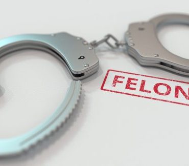 sandwich-man-vs-donald-trump’s-overreach:-juries-push-back-on-felony-overcharges.