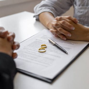 the-5-main-stages-of-the-divorce-process-explained.