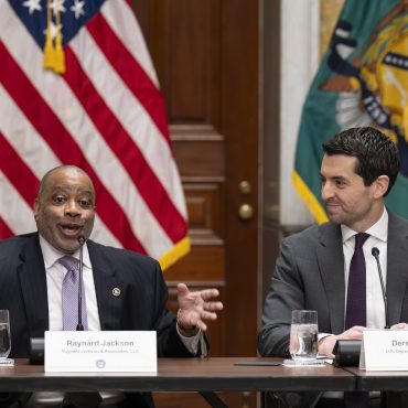 small-businesses-have-a-reason-to-be-optimistic-about-2026.