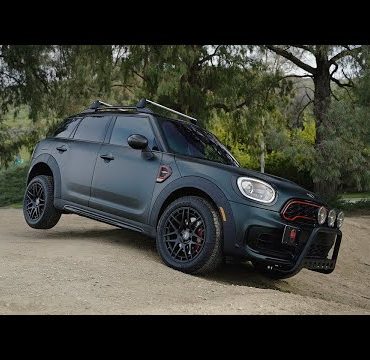 cars-for-driving-on-asphalt-and-unpaved-roads.