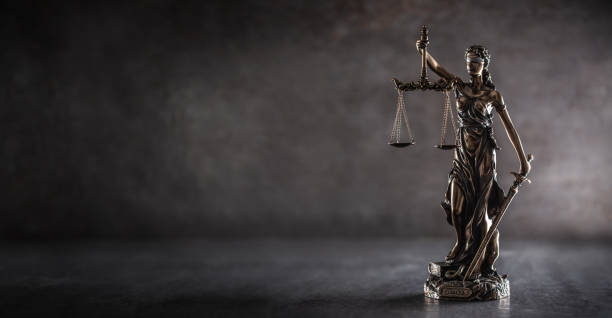lady-justice-meaning-and-how-politics-has-tipped-the-scales-of-american-justice.