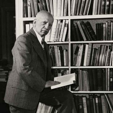 remembering-and-re-reading-woodson:-envisioning-an-emancipatory-education.