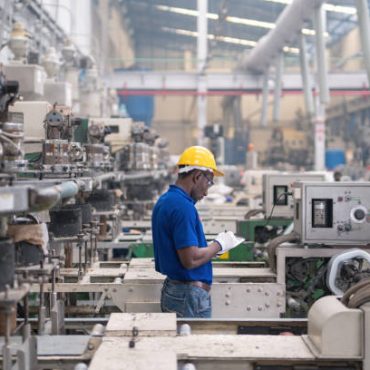 when-the-factory-closed:-the-painful-decline-of-working-class-america.
