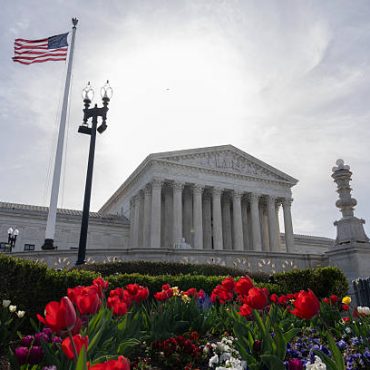 supreme-court-ruling-on-race-based-districts-sparks-debate-over-voting-rights.