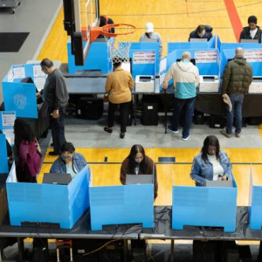 the-emotional-burnout-many-americans-feel-during-election-season.