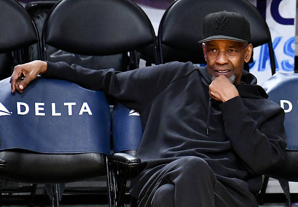 denzel-washington-became-more-than-just-a-movie-star-to-black-america.