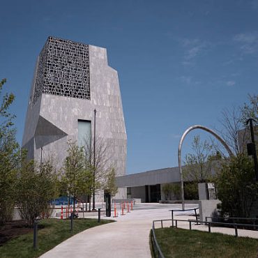 barack-obama-presidential-center-is-a-beacon-of-hope-and-community-investment.