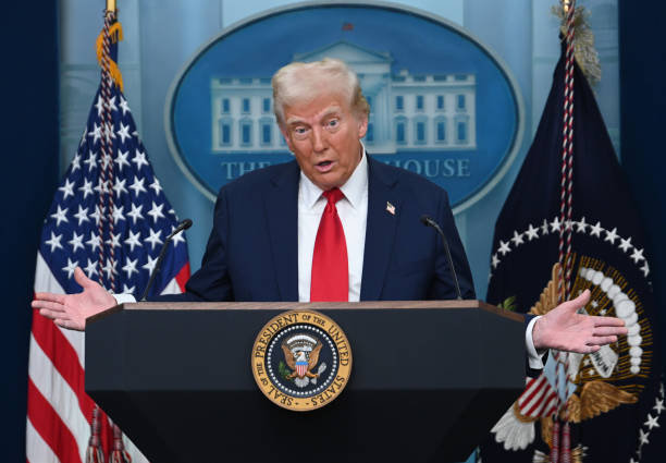 donald-trump’s-peace-candidate-promise-collides-with-endless-war.