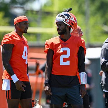 shedeur-sanders-is-in-the-nfl-now,-let-him-fight-for-the-job.